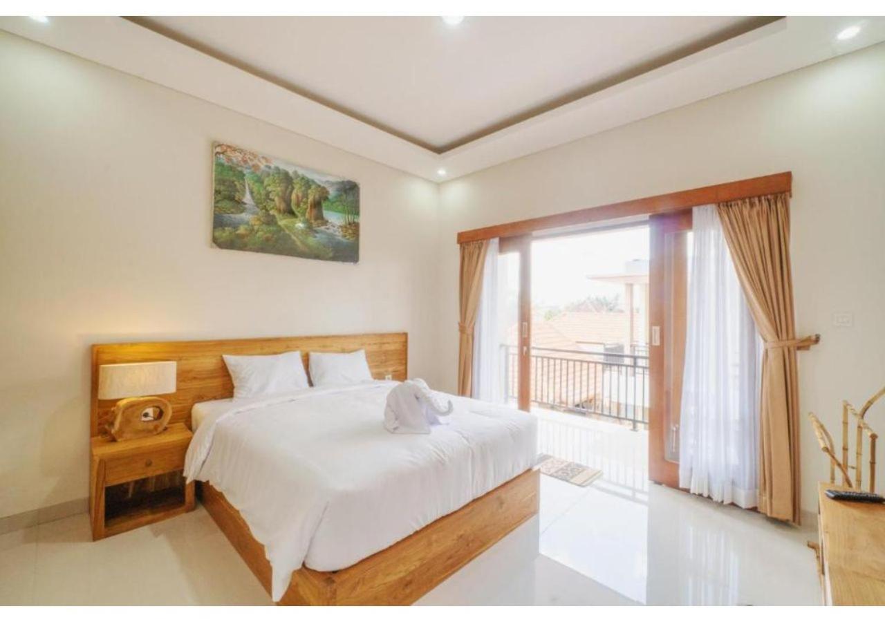 Komala Homestay Canggu Екстериор снимка