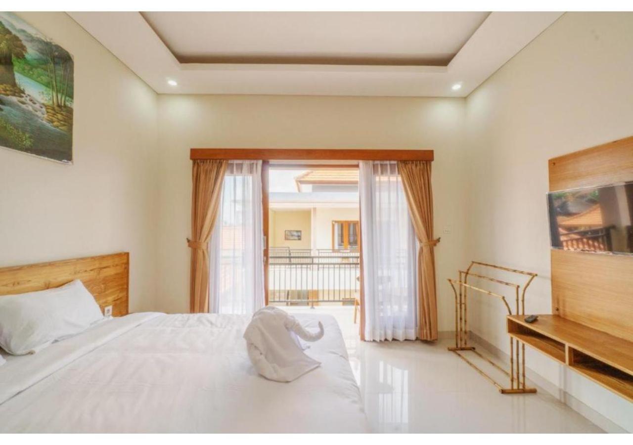 Komala Homestay Canggu Екстериор снимка