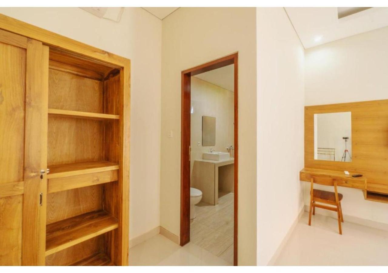 Komala Homestay Canggu Екстериор снимка