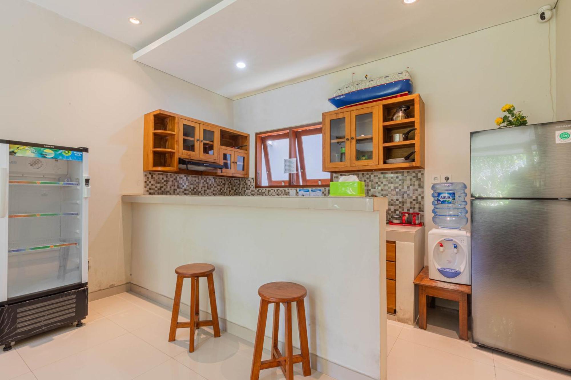 Komala Homestay Canggu Екстериор снимка